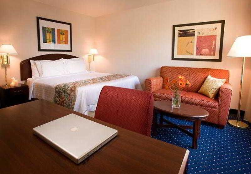 Courtyard By Marriott Dallas Plano In Legacy Park Zimmer foto